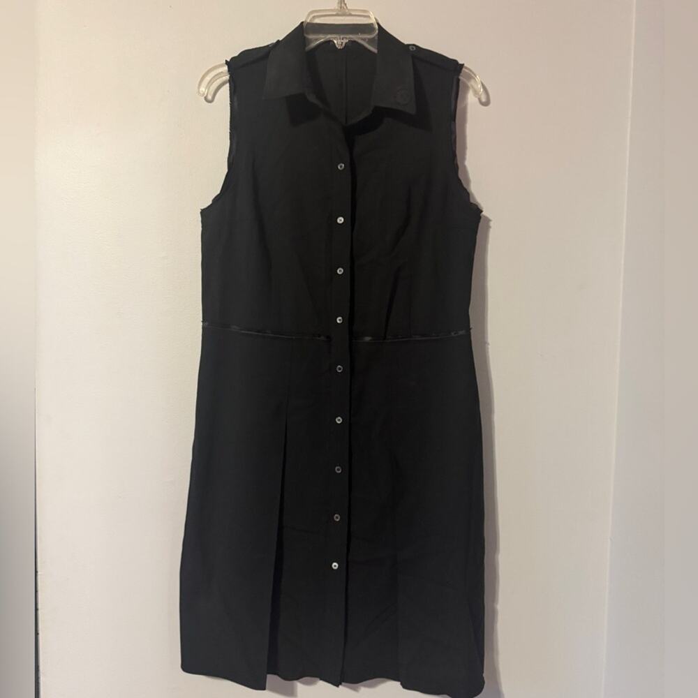 Jil Sander Black Sleeveless Button Down Wool dress in size 42= US 6